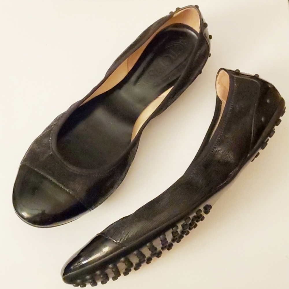 Tod's Black Leather Flats